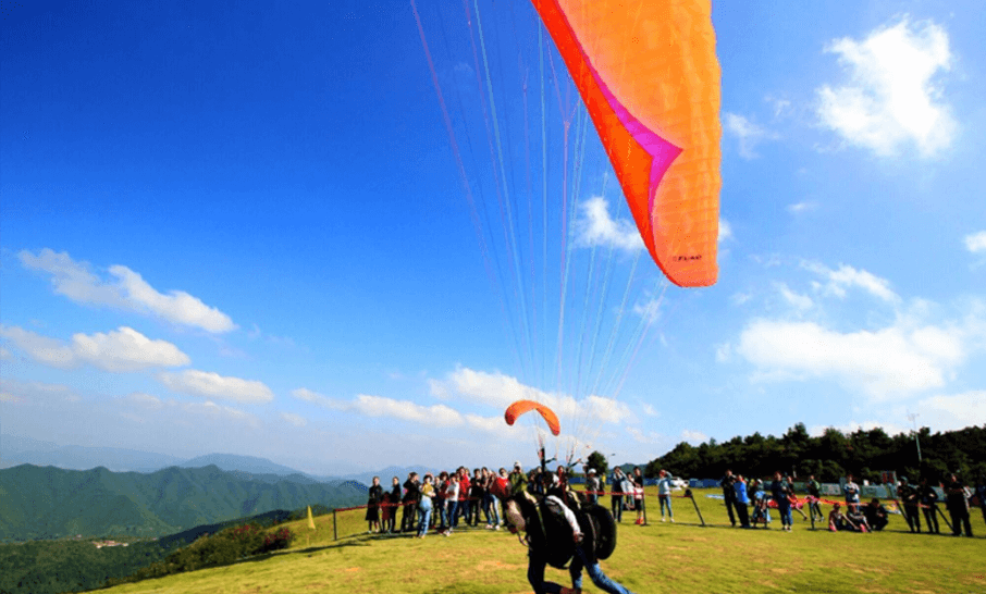 三日游路線二：方特-竇圌山—李白紀(jì)念館—青蓮詩歌小鎮(zhèn)—青龍峽漂流